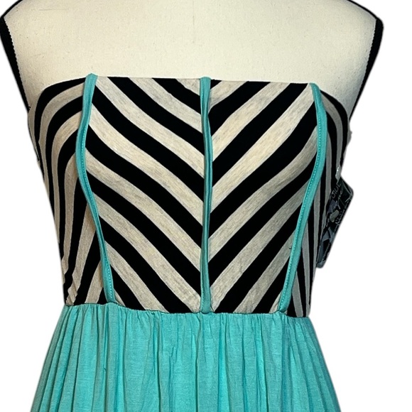 Emerald New with tags Strapless Maxi Dress - Black and Aqua size medium chevron - Picture 2 of 9
